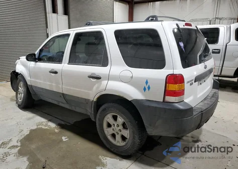 2006 Ford Escape Xlt from USA, damaged, VIN 1FMYU93196KB87103